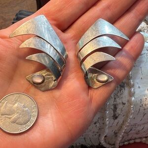 Sterling silver earrings Navajo abstract art pink signed  “JB” vintage 925‎ 10g